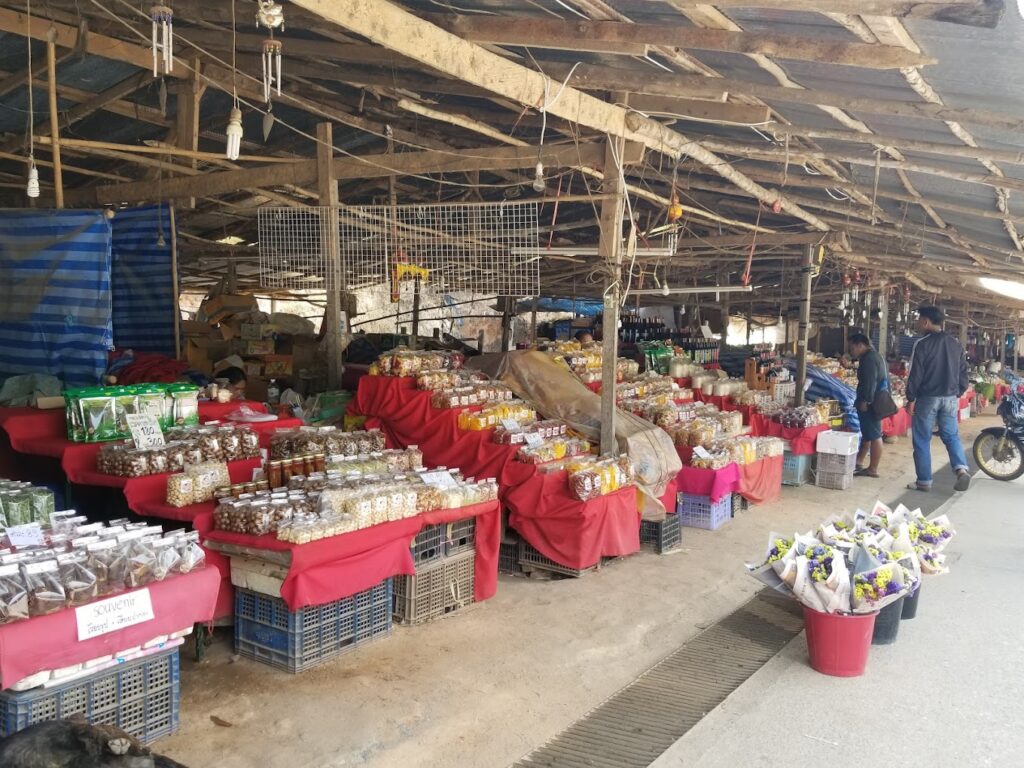 The Hmong Market